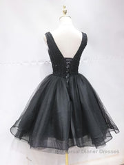 Short Black Lace Semi Formal Prom Dresses, Short Black Lace Homecoming Graduation Dresses