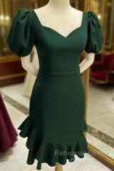 Short Puffy Sleeves Green Sheath Party Dress