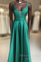 Sleeveless Satin Sweep Train Semi Formal Prom Dresses