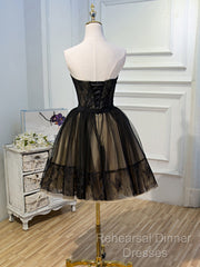 Sweetheart Neck Short Black Lace Semi Formal Prom Dresses, Short Black Lace Graduation Homecoming Dresses