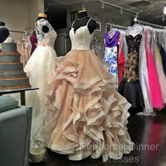 V Neck Organza Ruffles Champagne Wedding Dresses Ball Gown Ivory Lace Appliques