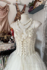 Vintage Ball Gown Spaghetti Straps Sleeveless Long White Evening Dress Semi Formal Prom Dresses