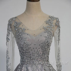 Vintage V-Neck Long Sleeves Appliques Beading Long Evening Dress